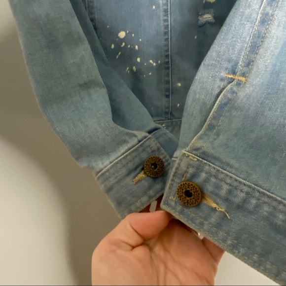 90’s Distressed grunge paint splatter denim jean jacket - Picture 6 of 11